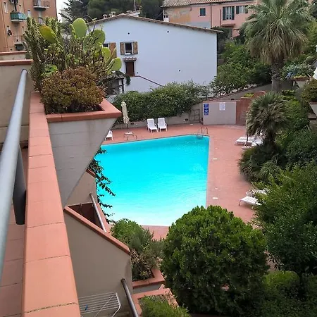 5/6 Beds Porto Azzurro